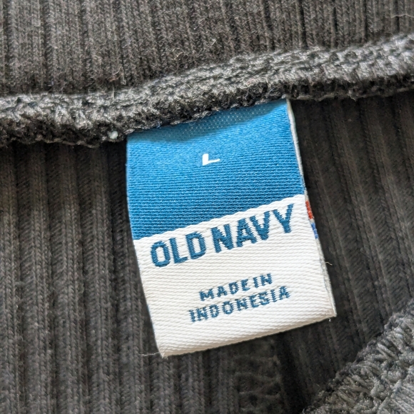 WORN ONCE Black Old Navy Ribbed Maxi Skirt, WL - Picture 5 of 5